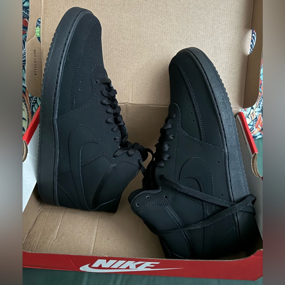 Nike Men’s Court Vision Mid